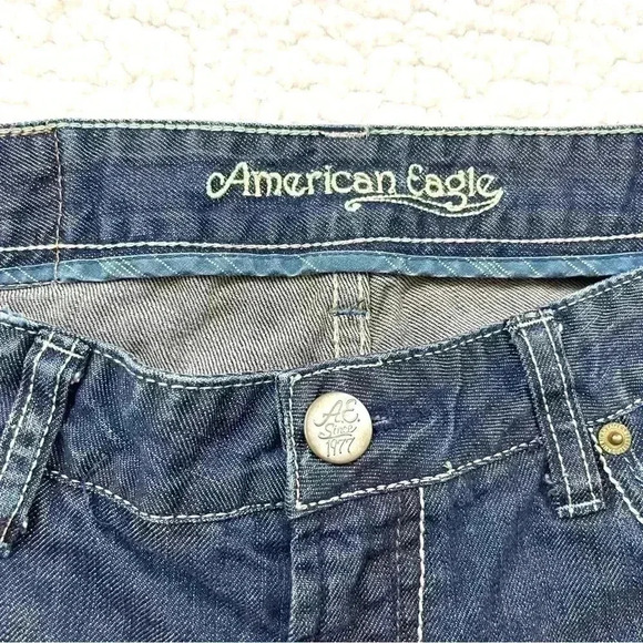 American Eagle Straight 77 Med Wash Lowrise Faded Whiskered 100% Cotton Size 6 - Picture 11 of 16